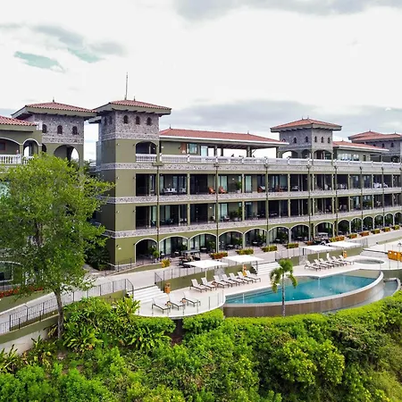 360 Splendor 205-Ocean View Condo-Breakfast Included!
