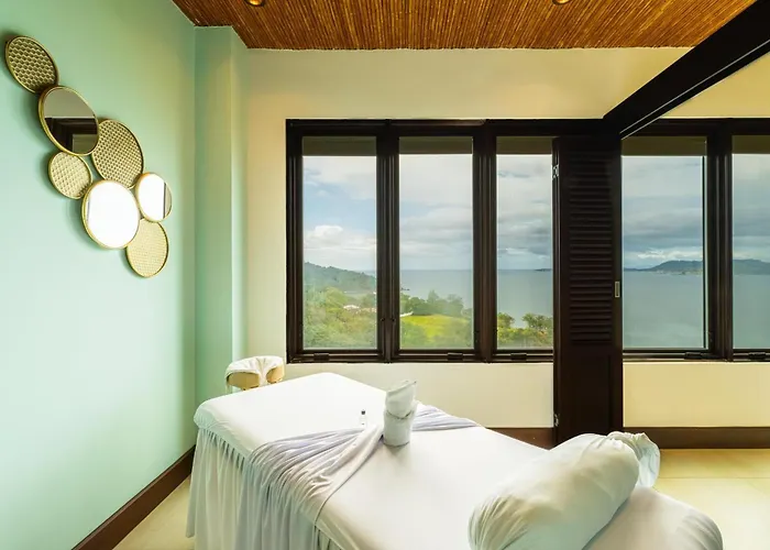 360 Splendor 205 Ocean View Condo- With Breakfast Appartement