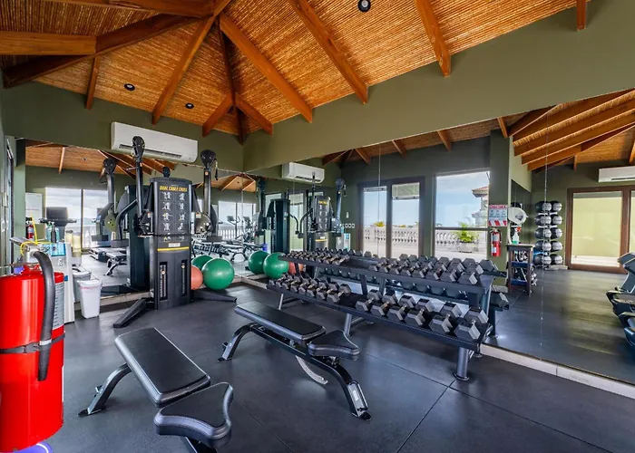 360 Splendor 205 Ocean View Condo- With Breakfast *